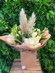 Wonderfully white bouquet