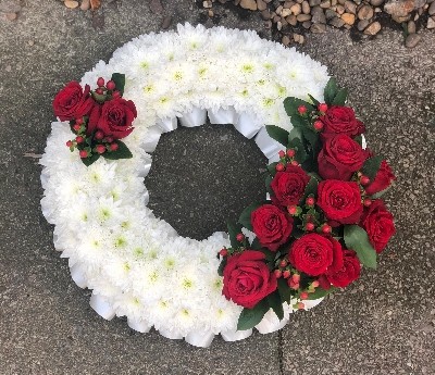 Red and white wreath