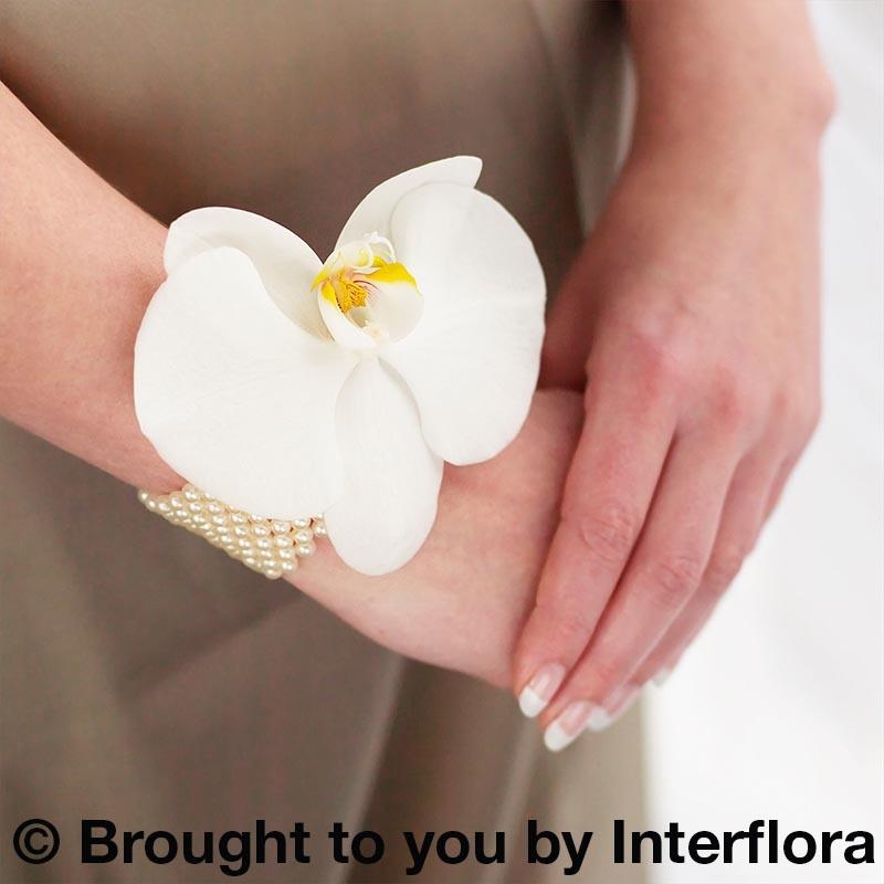 White wrist corsage flowers online