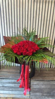 50 luxury valentines roses