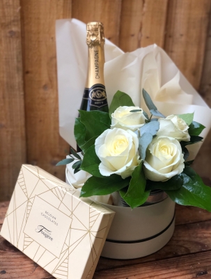 Luxury champagne gift set