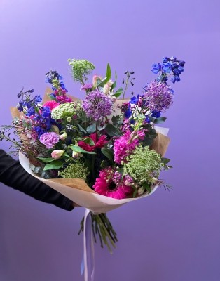 Mother’s Day cottage bouquet