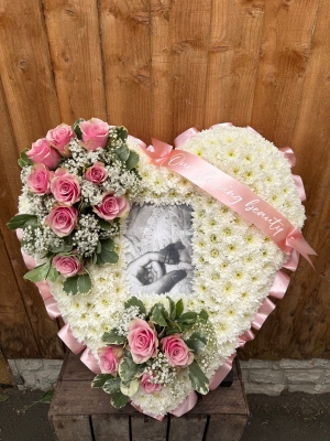 Pink and white heart picture frame
