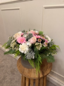 Pretty little Christmas hatbox