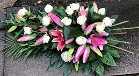 Pink rose and white lily spray