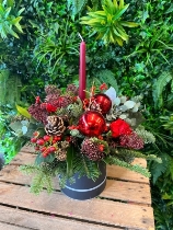 Christmas candle arrangement