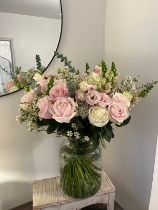 pretty pinks vase