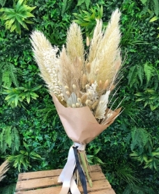 Natural dried bouquet