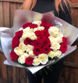 red and white bouquet